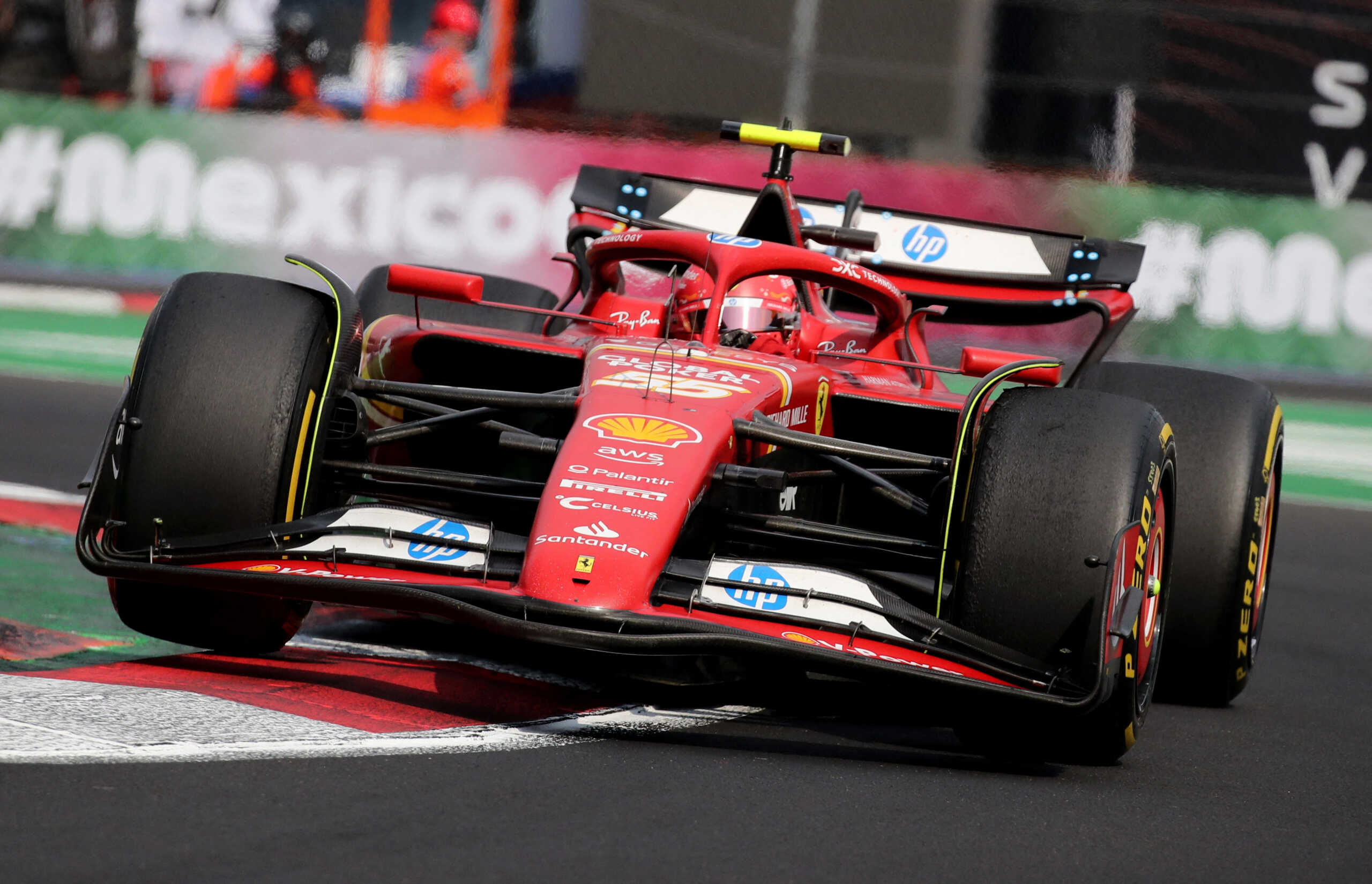 Formula One F1 - Mexico City Grand Prix - Autodromo Hermanos Rodriguez, Mexico City, Mexico - October 27, 2024 Ferrari's Carlos Sainz Jr. in action during the race REUTERS