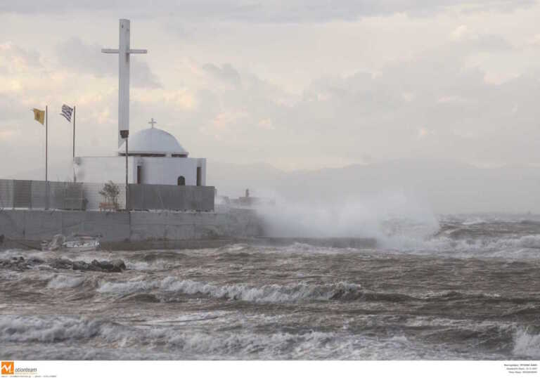 Καιρός σήμερα: Πέφτει κι άλλο η θερμοκρασία, 8 μποφόρ στο Αιγαίο – Αναλυτική πρόγνωση