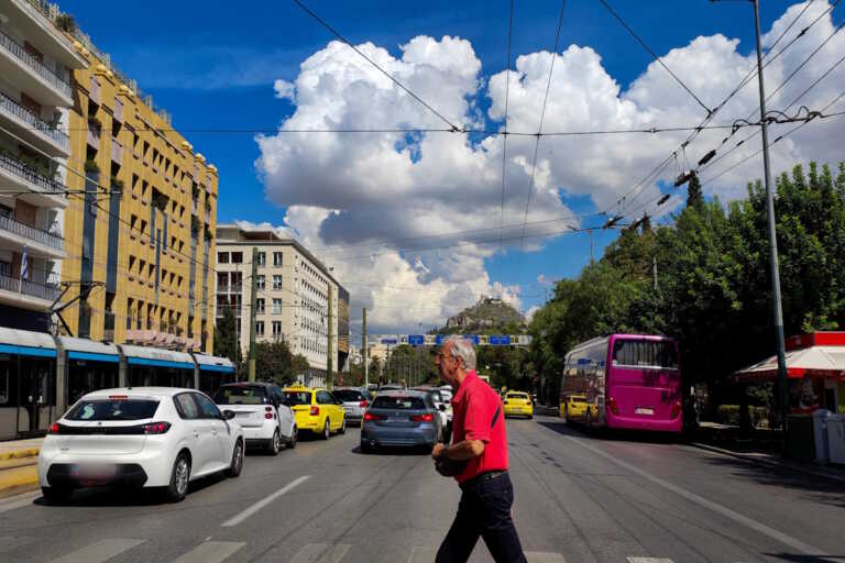 Καιρός σήμερα: 28η Οκτωβρίου με λίγα σύννεφα και θερμοκρασίες έως 27 βαθμούς – Αναλυτική πρόγνωση