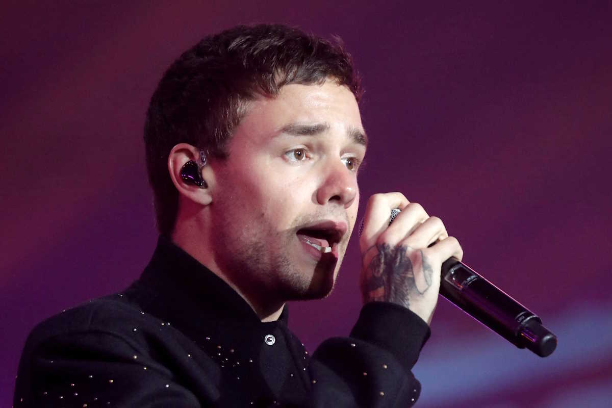 FILE PHOTO: British singer Liam Payne performs on stage during a concert in front of the Hotel de Ville to celebrate Paris as host for the 2024 Summer Olympic Games, Paris, France September 15, 2017. REUTERS