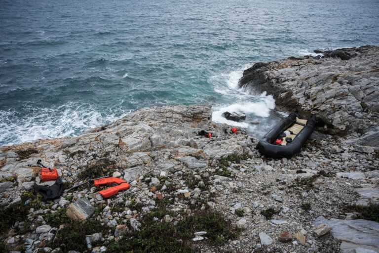 Ναυάγησε λέμβος με μετανάστες στον Αγ. Ισίδωρο στη Σάμο – Σε εξέλιξη επιχείρηση του Λιμενικού