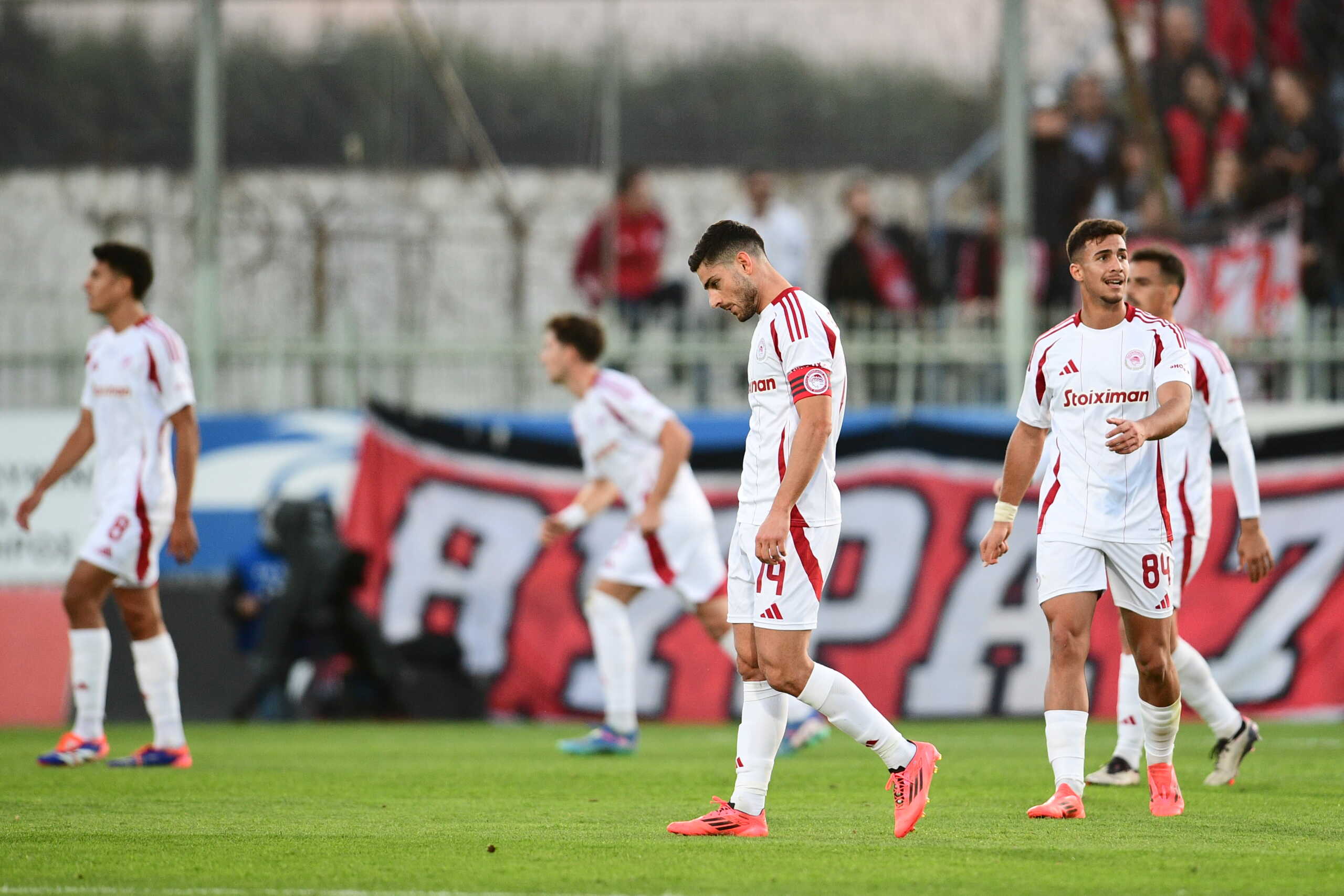 Αστέρας Τρίπολης – Ολυμπιακός 1-0: Νέα γκέλα με κακή εμφάνιση για τους Πειραιώτες