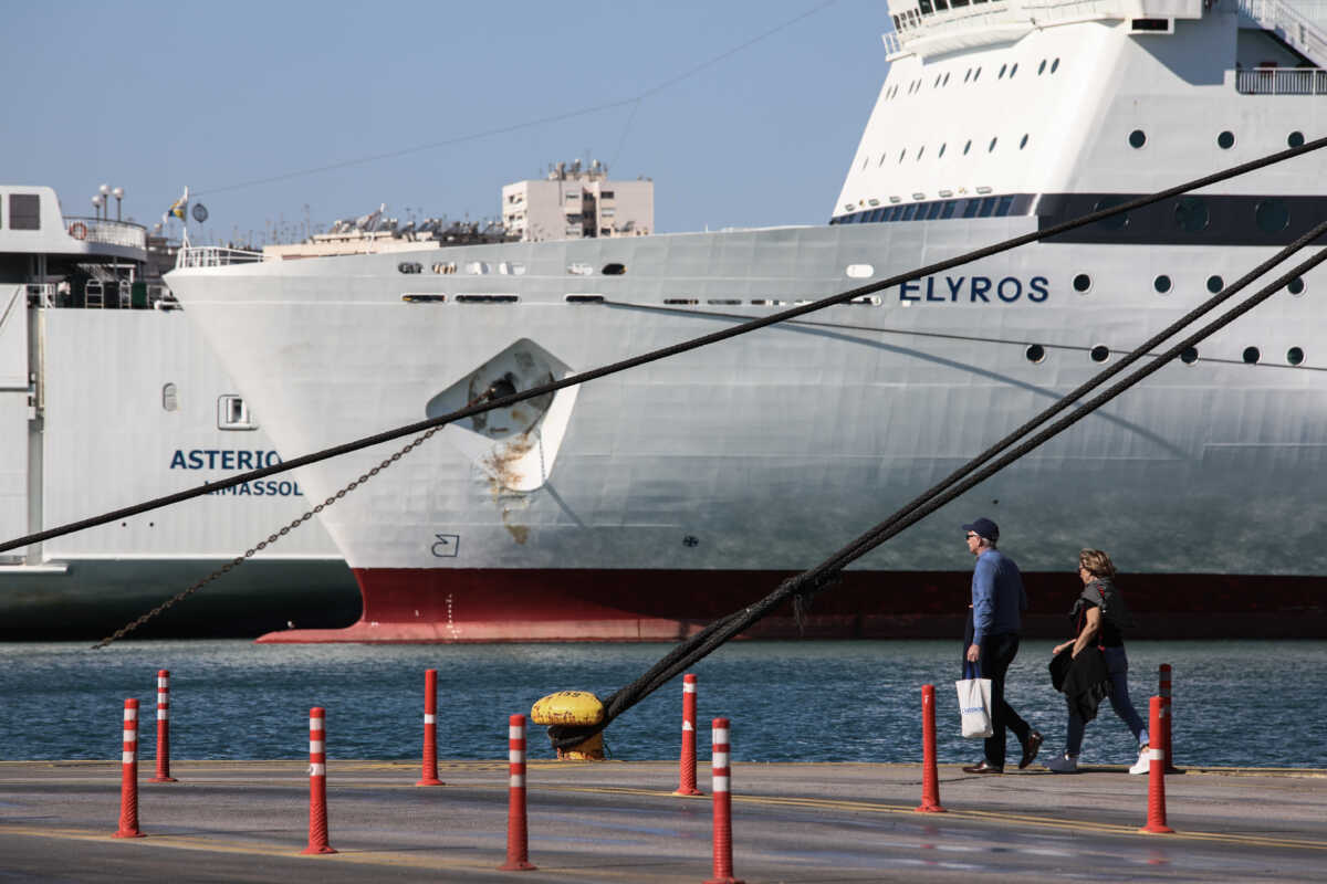 Χωρίς πλοία για άλλες 48 ώρες – Συνεχίζεται η απεργία της ΠΝΟ παραμονές του τριημέρου της 28ης Οκτωβρίου