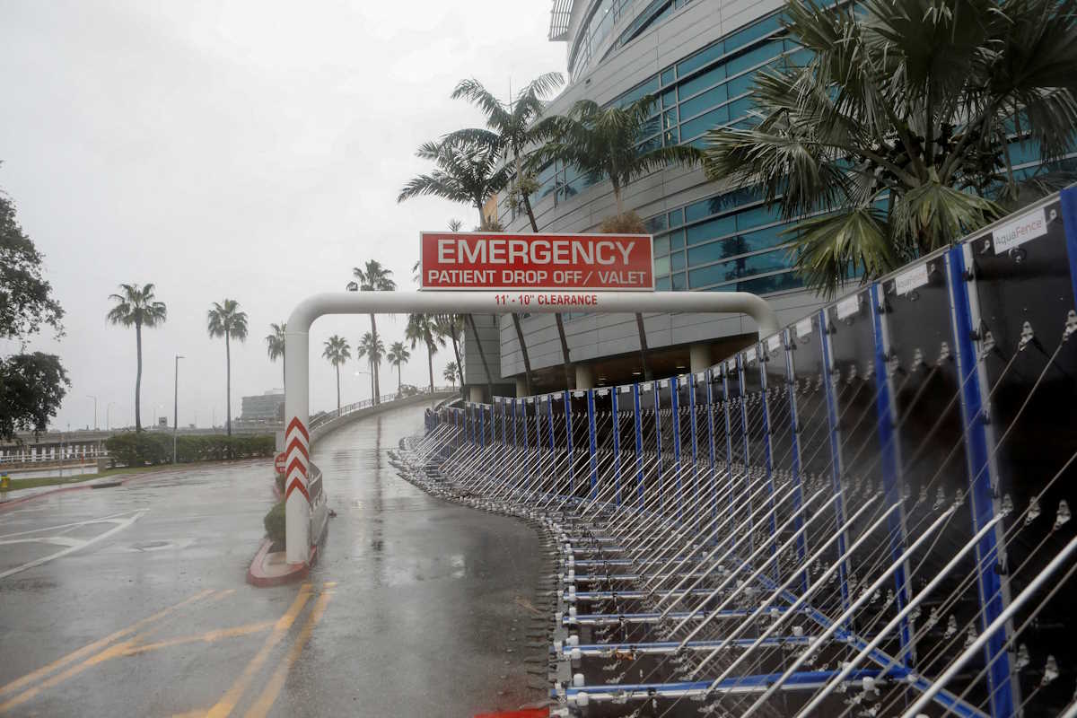 A view shows an AquaFence barrier at Tampa General Hospital, as Hurricane Milton approaches, in Tampa, Florida, U.S., October 9, 2024.  REUTERS