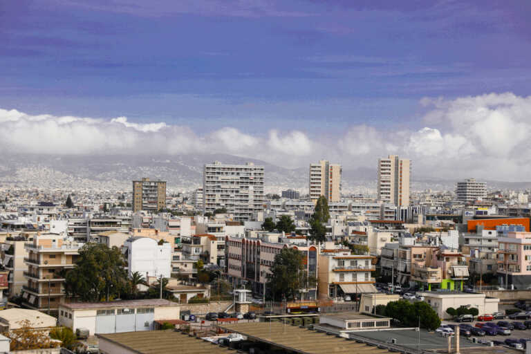 Παραδιάς (ΠΟΜΙΔΑ): Φοροαπαλλαγές για να ανοίξουν τα κλειστά σπίτια