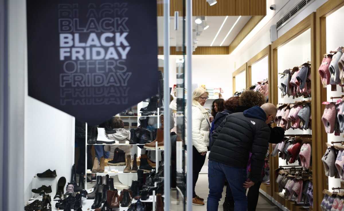 Black Friday 2024 στην Ελλάδα: Τα μυστικά για να κερδίσετε στις μεγάλες εκπτώσεις