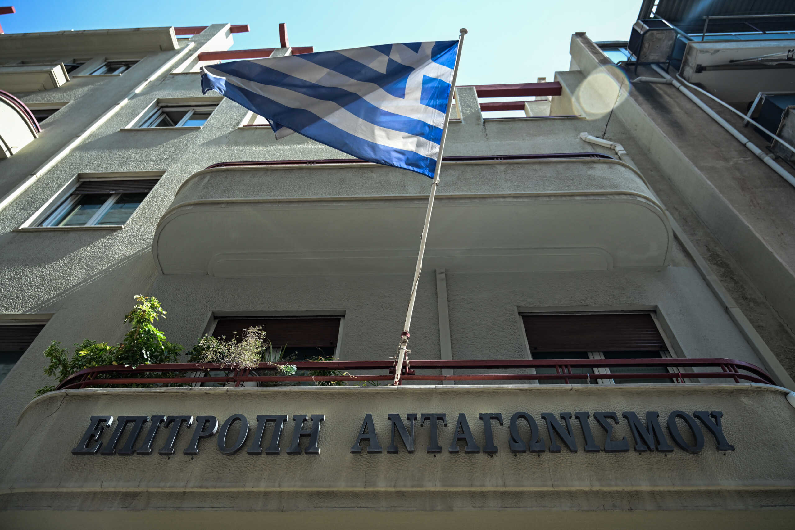 Έρευνα για την εξαγορά της Ηλέκτωρ από θυγατρική της Motor Oil