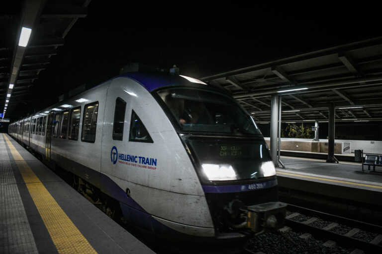 Hellenic Train: Χωρίς μετεπιβίβαση στον σταθμό Ρέντη ο προαστιακός την Πέμπτη