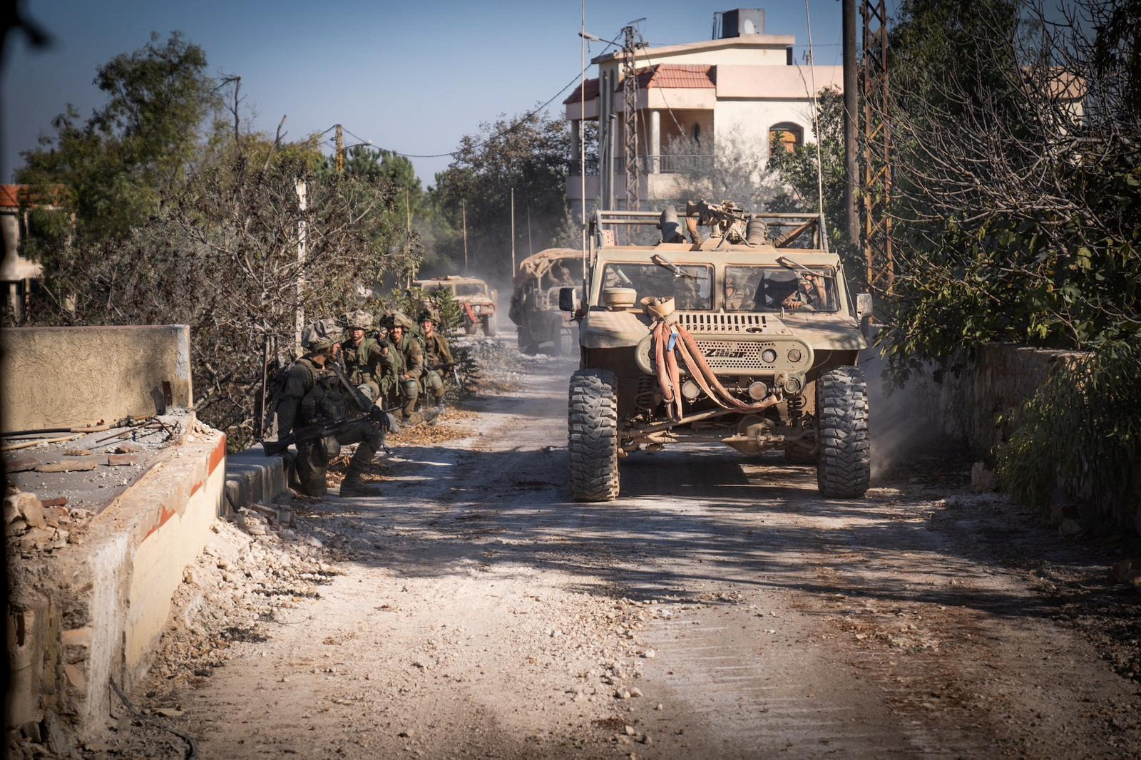 Ο ισραηλινός στρατός εισέβαλε στο νότιο Λίβανο – Η Τουρκία απομακρύνει τους πολίτες της από τη χώρα