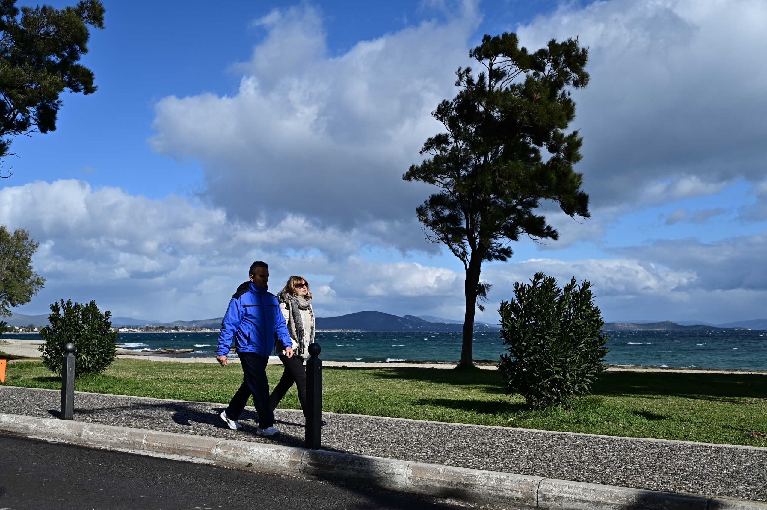 Καιρός: Πέφτει αισθητά η θερμοκρασία στη Βόρεια Ελλάδα – Θα παραμείνει χαμηλή ως 23 Οκτωβρίου