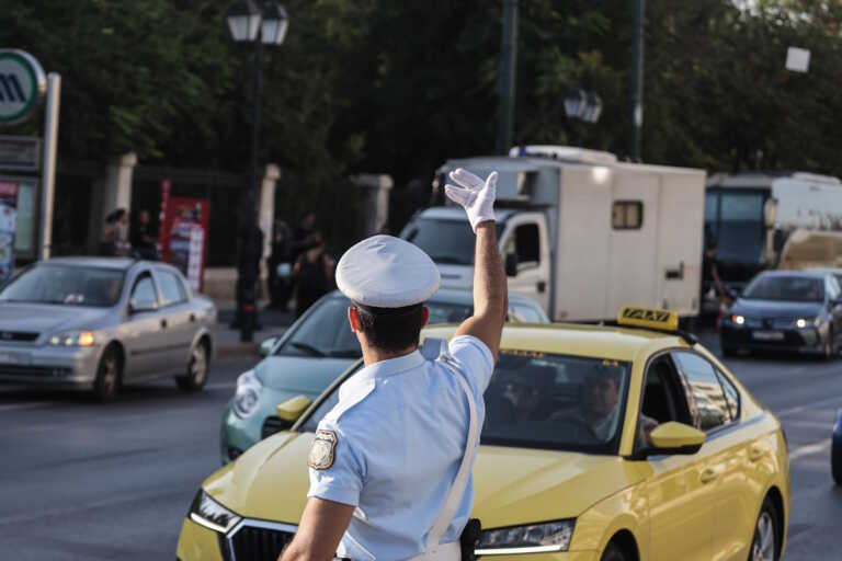 Διακοπή της κυκλοφορίας στην οδό Δαβάκη στην Καλλιθέα λόγω ζημιάς σε αγωγό