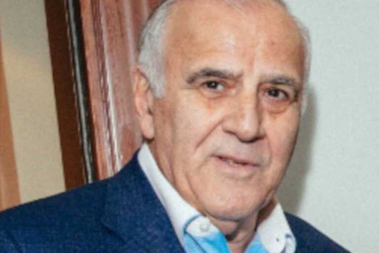 ΚΑΕ Ολυμπιακός για Τίτο Κομνηνό: «Ένας φίλος έφυγε για το μεγάλο ταξίδι αφήνοντας κενή τη θέση του στο ΣΕΦ»