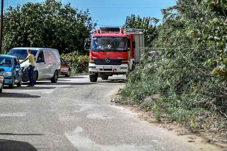 Πυροσβέστης τραυματίστηκε κατά την επιχείρηση κατάσβεσης σε σπίτι στην Κομοτηνή