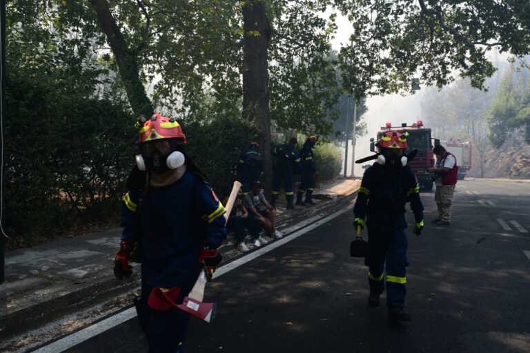 Στο νοσοκομείο δασοκομάντο που εισέπνευσε πυκνούς καπνούς στην κατάσβεση της φωτιάς στην Αχαΐα