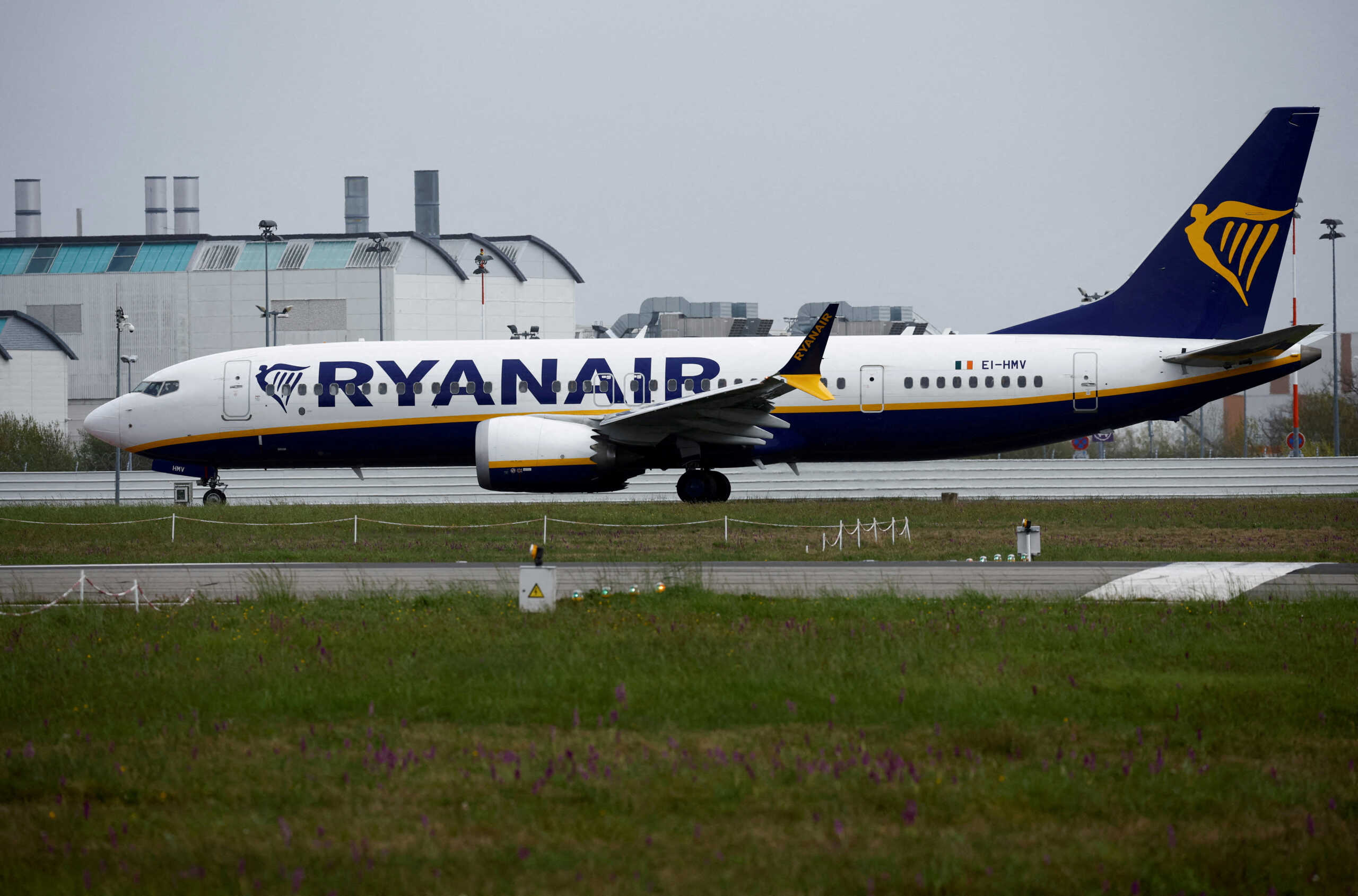 Η Ryanair σταματάει τις πτήσεις σε Ντόρτμουντ, Δρέσδη και Λειψία λόγω της αύξησης φόρων στην Γερμανία