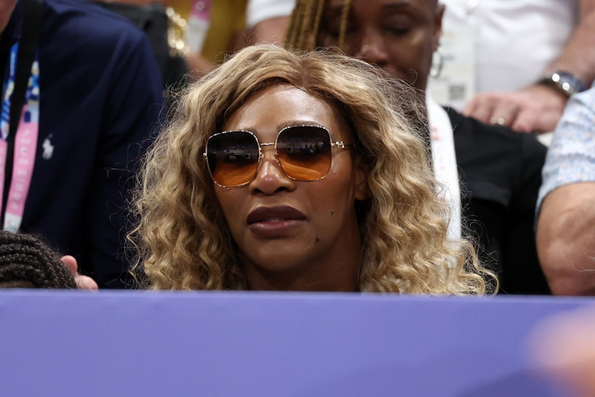 epa11528991 American former tennis player Serena Williams attends the men's quarterfinals match between USA and Brazil at the Volleyball competitions in the Paris 2024 Olympic Games, at teh South Paris Arena in Paris, France, 05 August 2024.  EPA