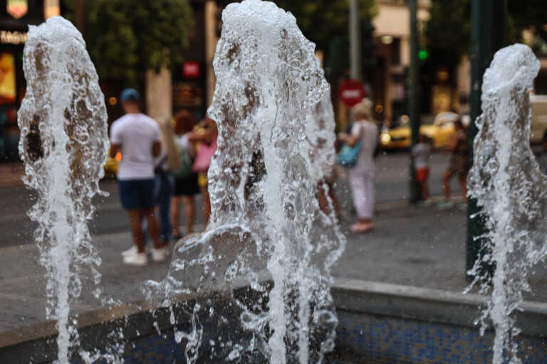 Καιρός σήμερα: Ισχυροί άνεμοι έως 6 μποφόρ στα Δωδεκάνησα – Σε ποιες περιοχές θα φτάσει τους 28 η θερμοκρασία