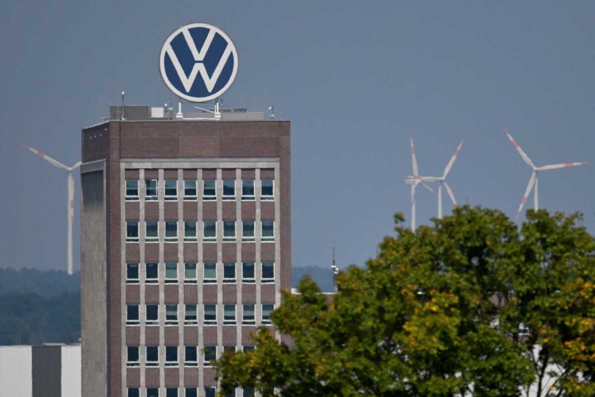 Volkswagen: Πτώση 42% στα λειτουργικά κέρδη στο γ’ τρίμηνο του 2024 – Επιδεινώνεται η κρίση στο γερμανικό κολοσσό