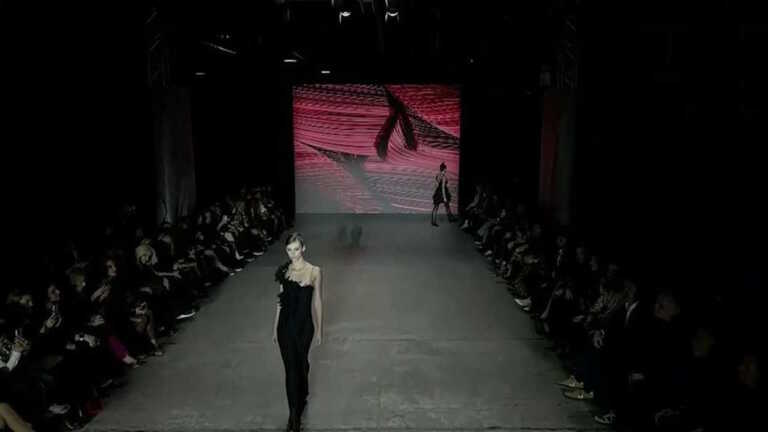 Athens Fashion Week: Το αποκαλυπτικό «ατύχημα» στην επίδειξη της Daphne Valente