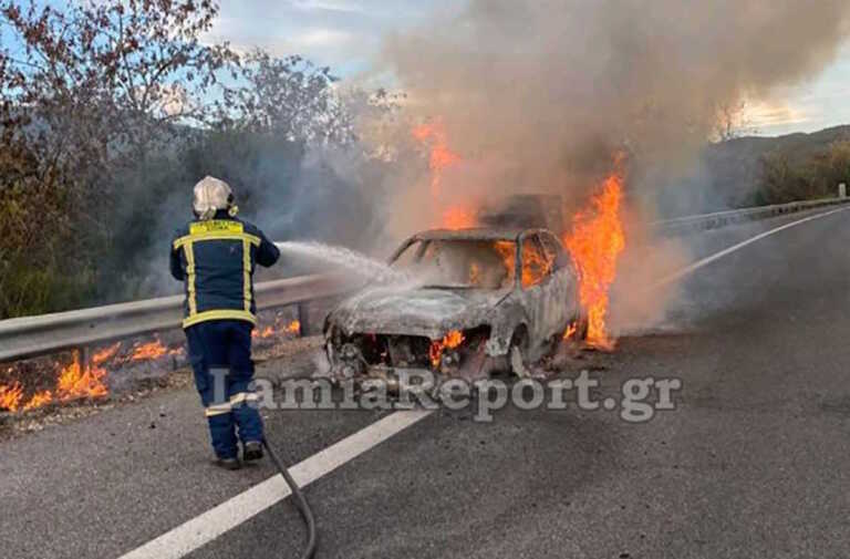 Αυτοκίνητο λαμπάδιασε εν κινήσει κοντά στα διόδια της Πελασγίας - Έγινε και έκρηξη επειδή είχε υγραέριο