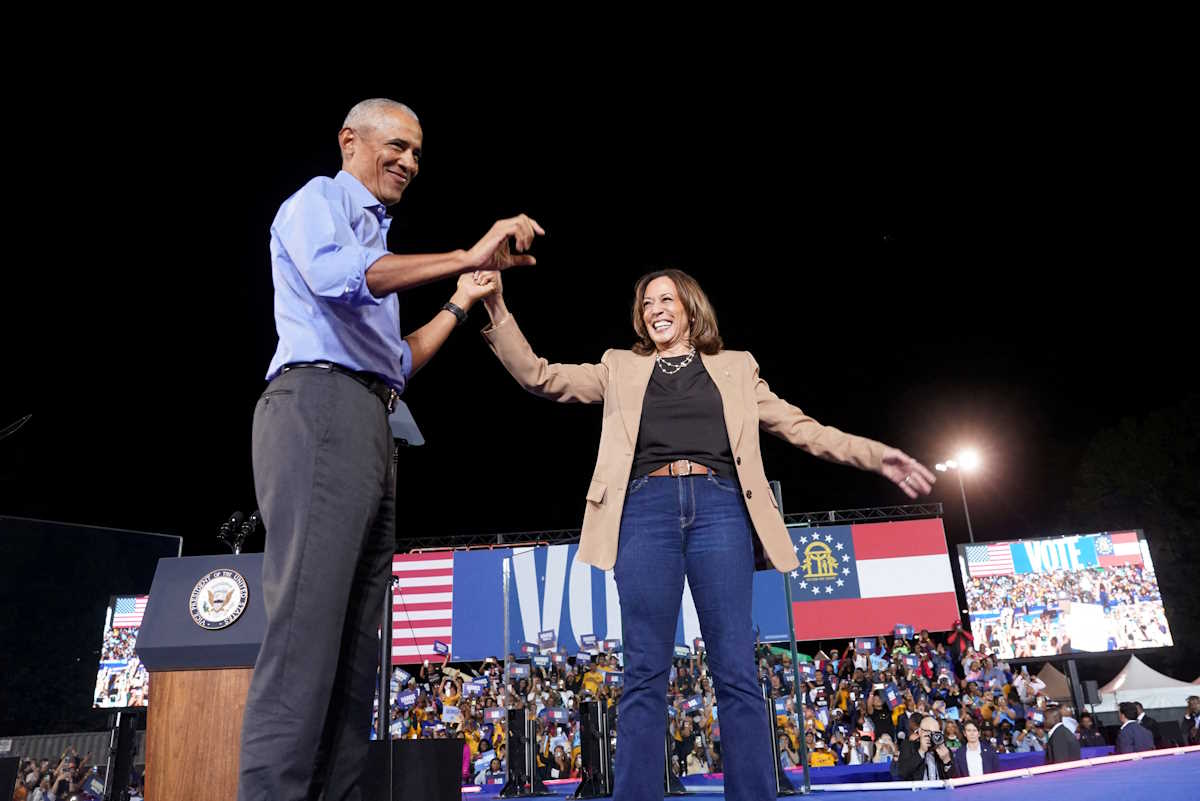 Former U.S. President Barack Obama attends a rally for Democratic presidential nominee U.S. Vice President Kamala Harris in Atlanta, in Georgia, U.S., October 24, 2024. REUTERS