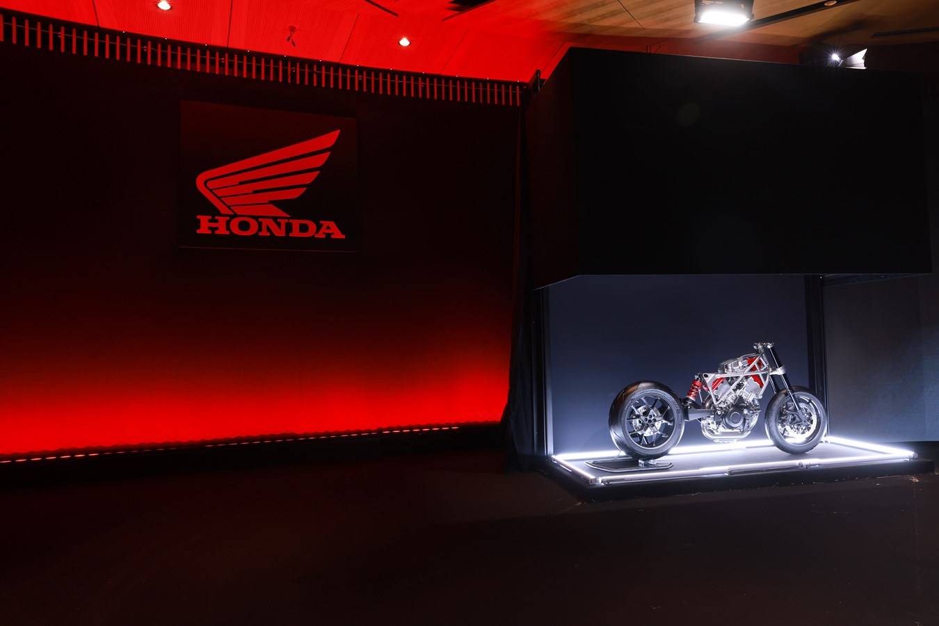 Honda: Με ηλεκτρικές, πρωτότυπες μοτοσυκλέτες στο Μιλάνο