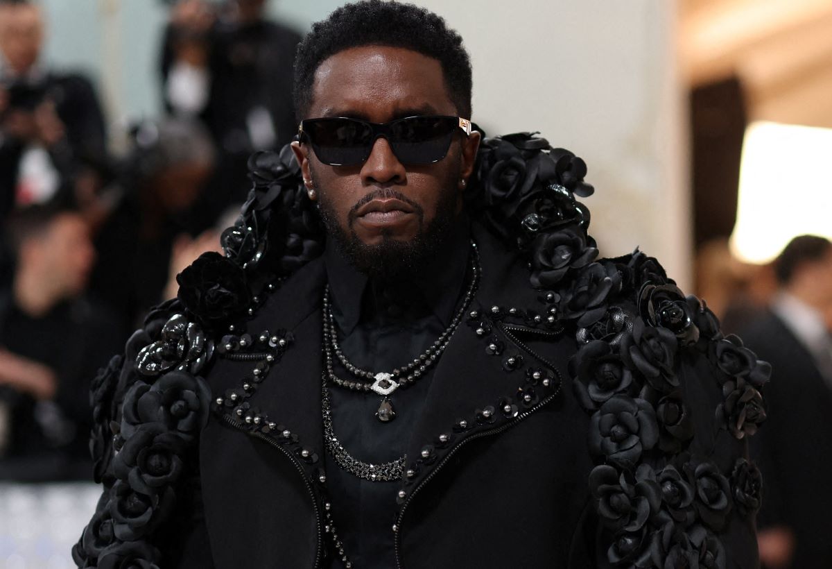 Sean «Diddy» Combs: Τα «ταπεινά» γενέθλια μέσα στη φυλακή – Από τις σαμπάνιες και το χαβιάρι, στην πίτσα και τα φασόλια