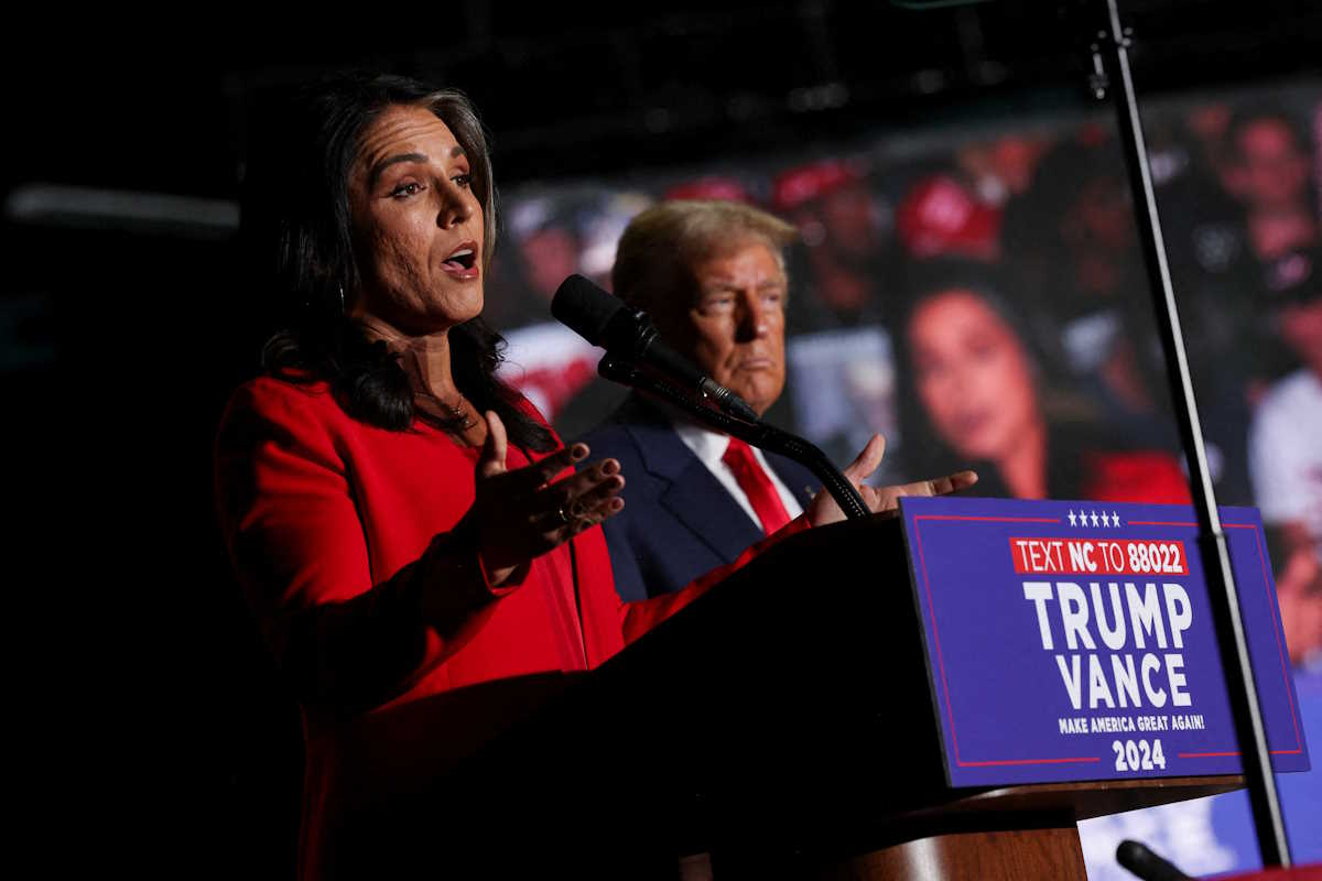 Former U.S. Rep. Tulsi Gabbard endorses Republican presidential nominee and former U.S. President Donald Trump at a rally in Greensboro, North Carolina, U.S. October 22, 2024. REUTERS