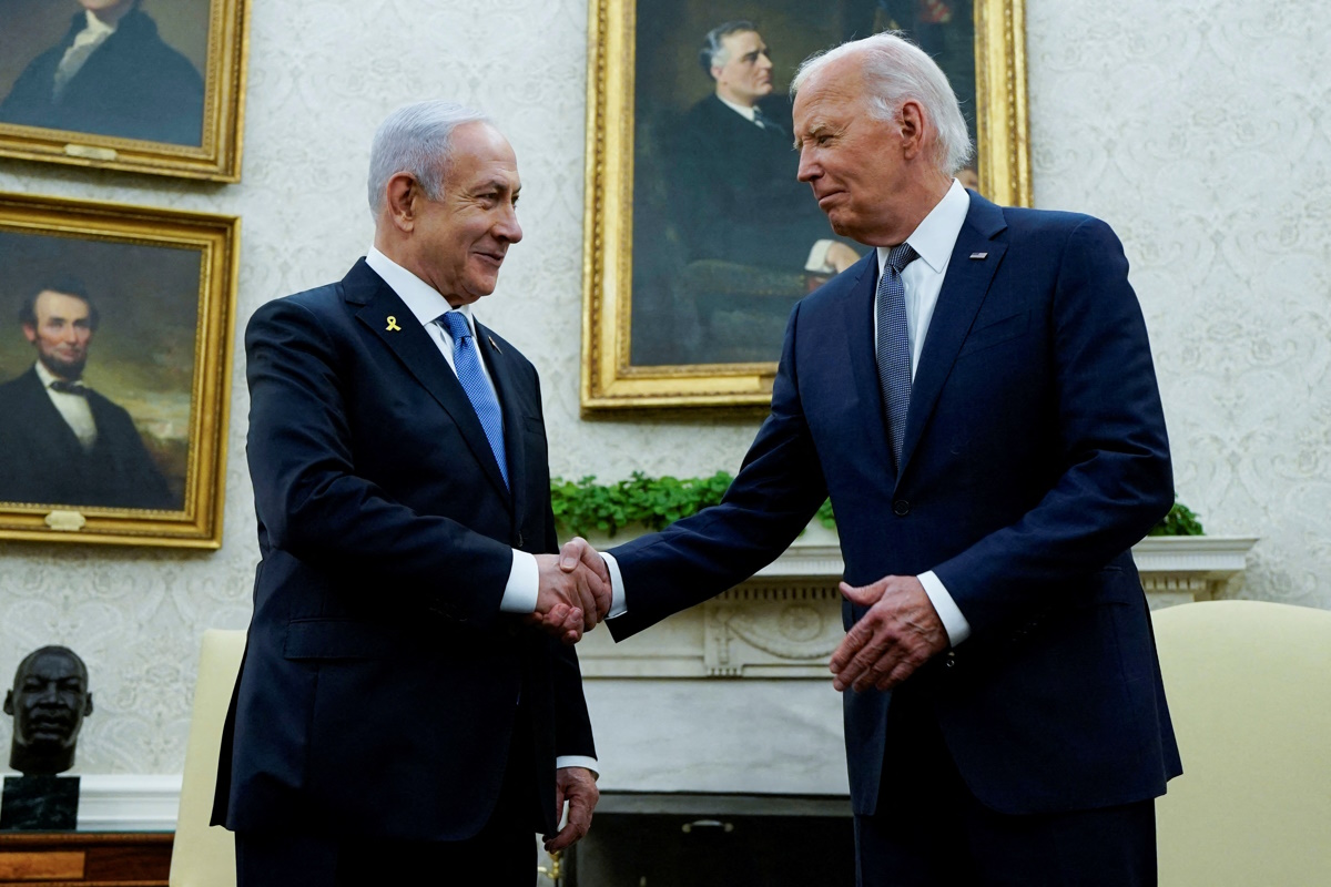 FILE PHOTO: U.S. President Joe Biden meets with Israeli Prime Minister Benjamin Netanyahu in the Oval Office at the White House in Washington, U.S., July 25, 2024. REUTERS