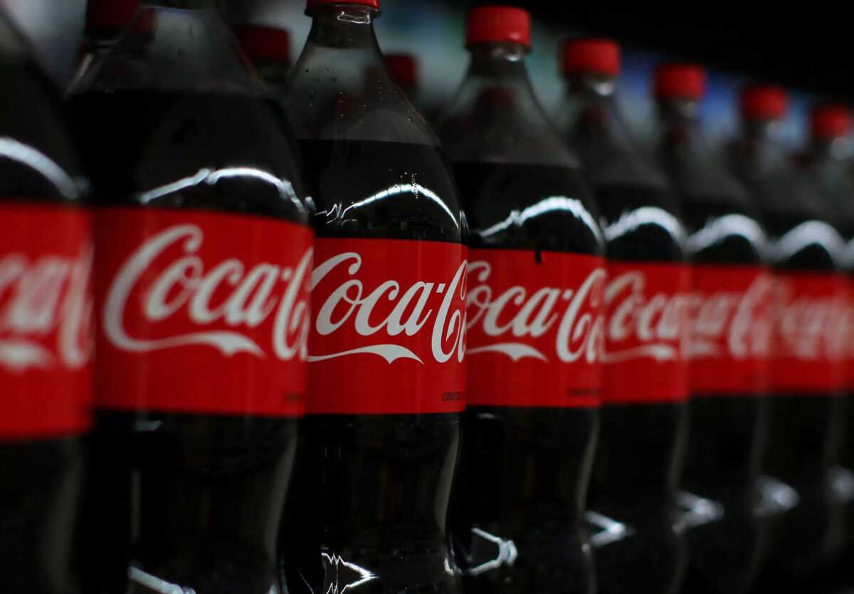 Coca Cola HBS: Βγαίνει στις αγορές με 8ετές ομόλογο