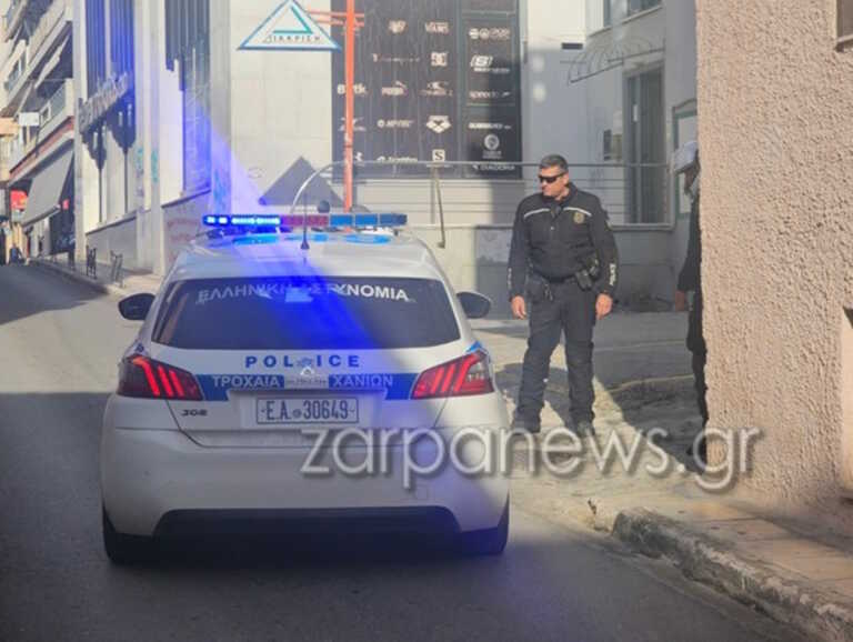 Επεισόδιο στο κέντρο των Χανίων: Δύο άνδρες έβγαλαν σουγιά και τσεκούρι στη μέση του δρόμου