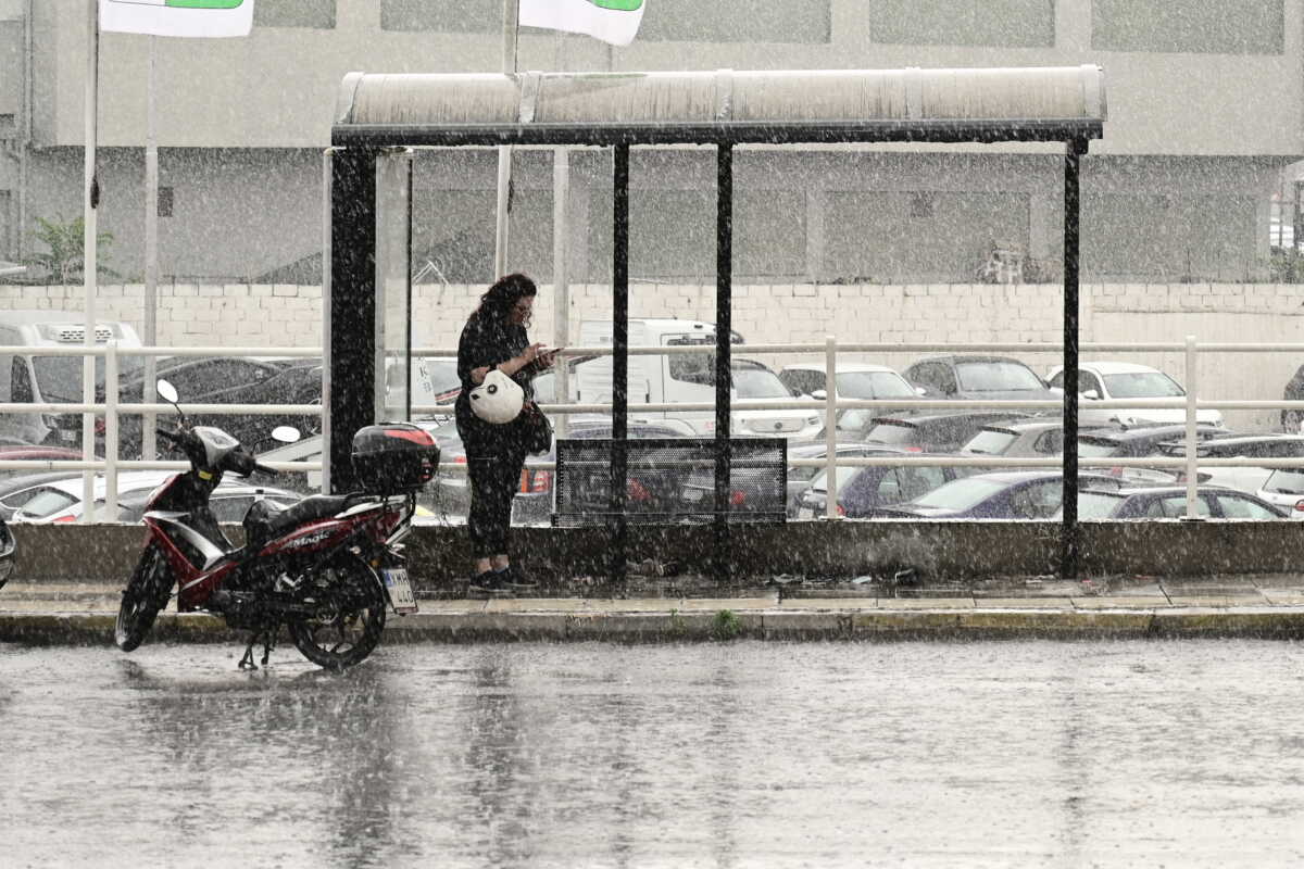 Καιρός σήμερα: Ισχυρές βροχές και καταιγίδες σε όλη τη χώρα