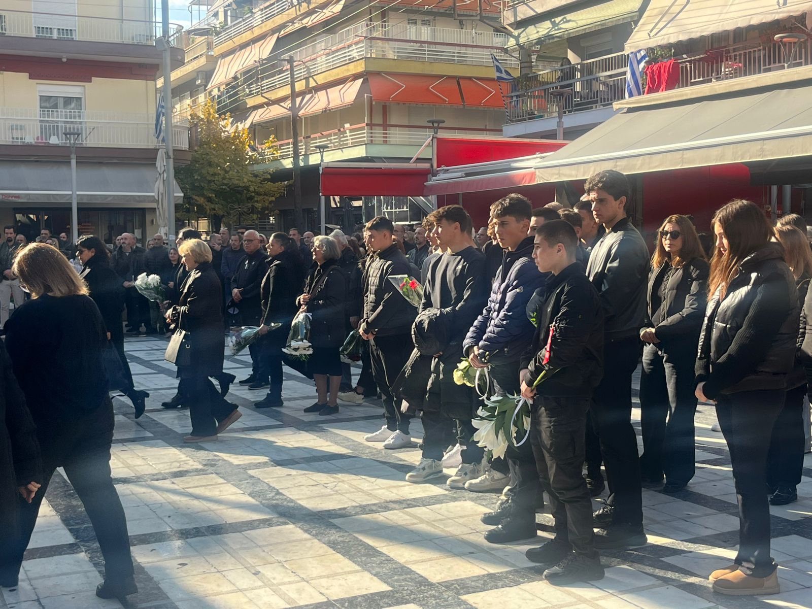 Βασίλης Μαντζουράνης: Τελευταίο αντίο στο μέλος του συγκροτήματος «Δυτικές Συνοικίες»