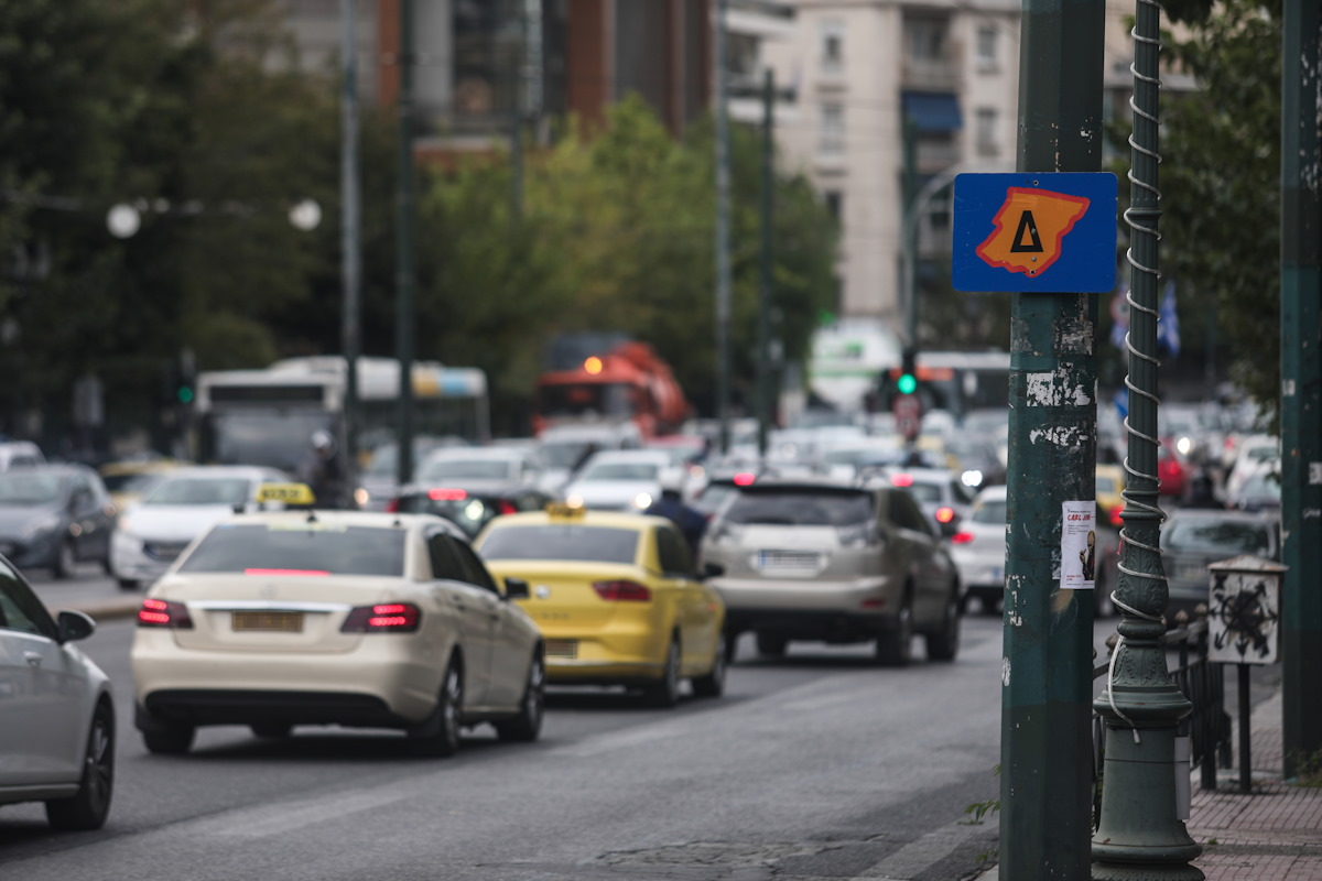 Κίνηση στους δρόμους: Κυκλοφοριακό «έμφραγμα» σε Κηφισό, Αττική Οδό και Λεωφόρο Αλεξάνδρας