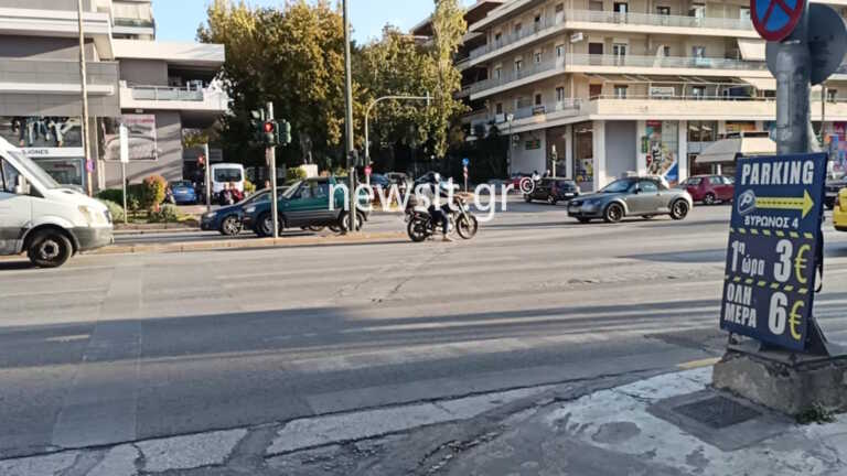 Χειρουργήθηκε στο κεφάλι ο 12χρονος με το πατίνι που χτυπήθηκε στη Μεσογείων από ΙΧ – «Η κόρη μου δεν τον παρέσυρε»