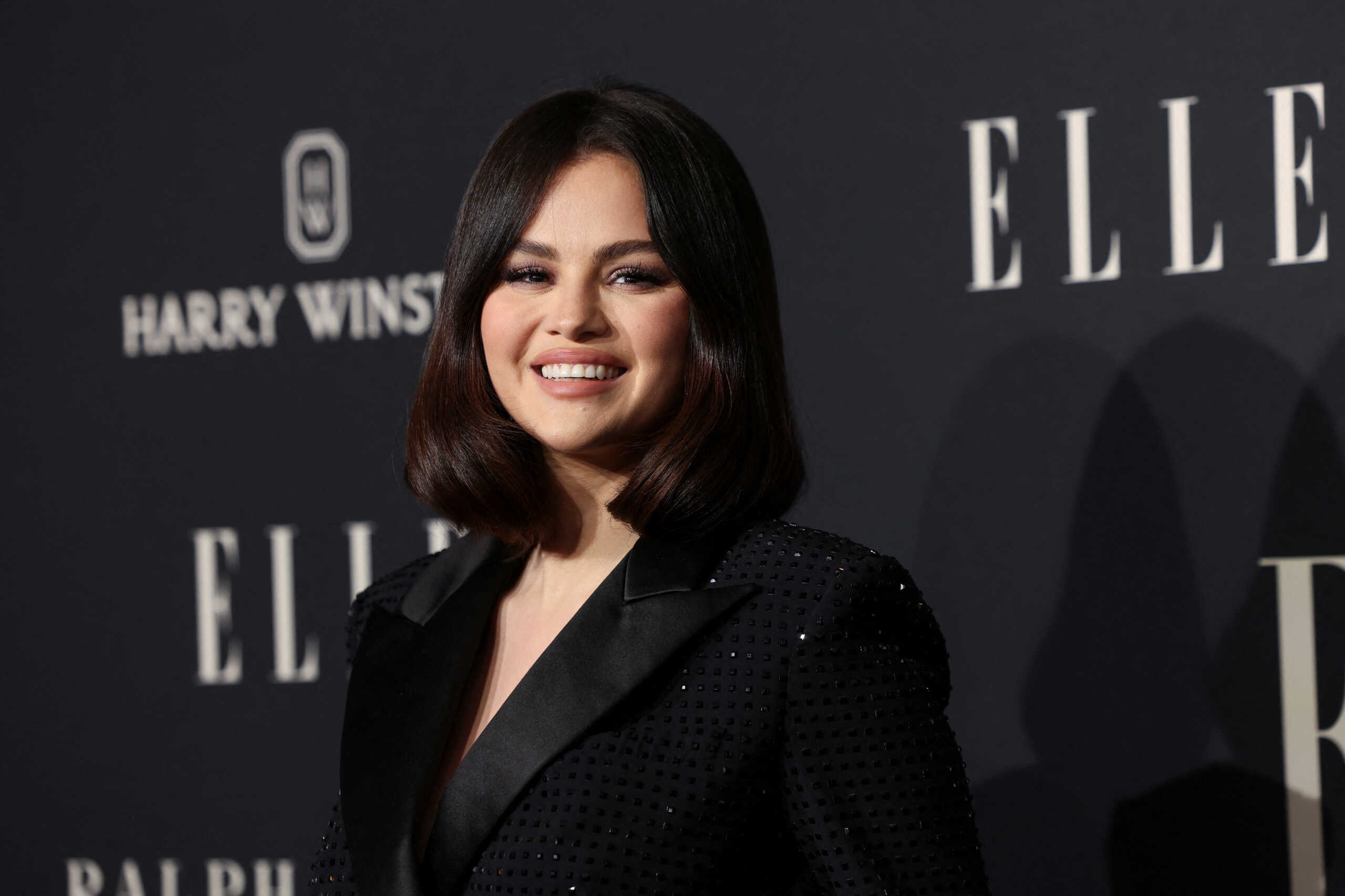 Η Selena Gomez διαβεβαίωσε τους θαυμαστές της πως δεν σταματά το τραγούδι