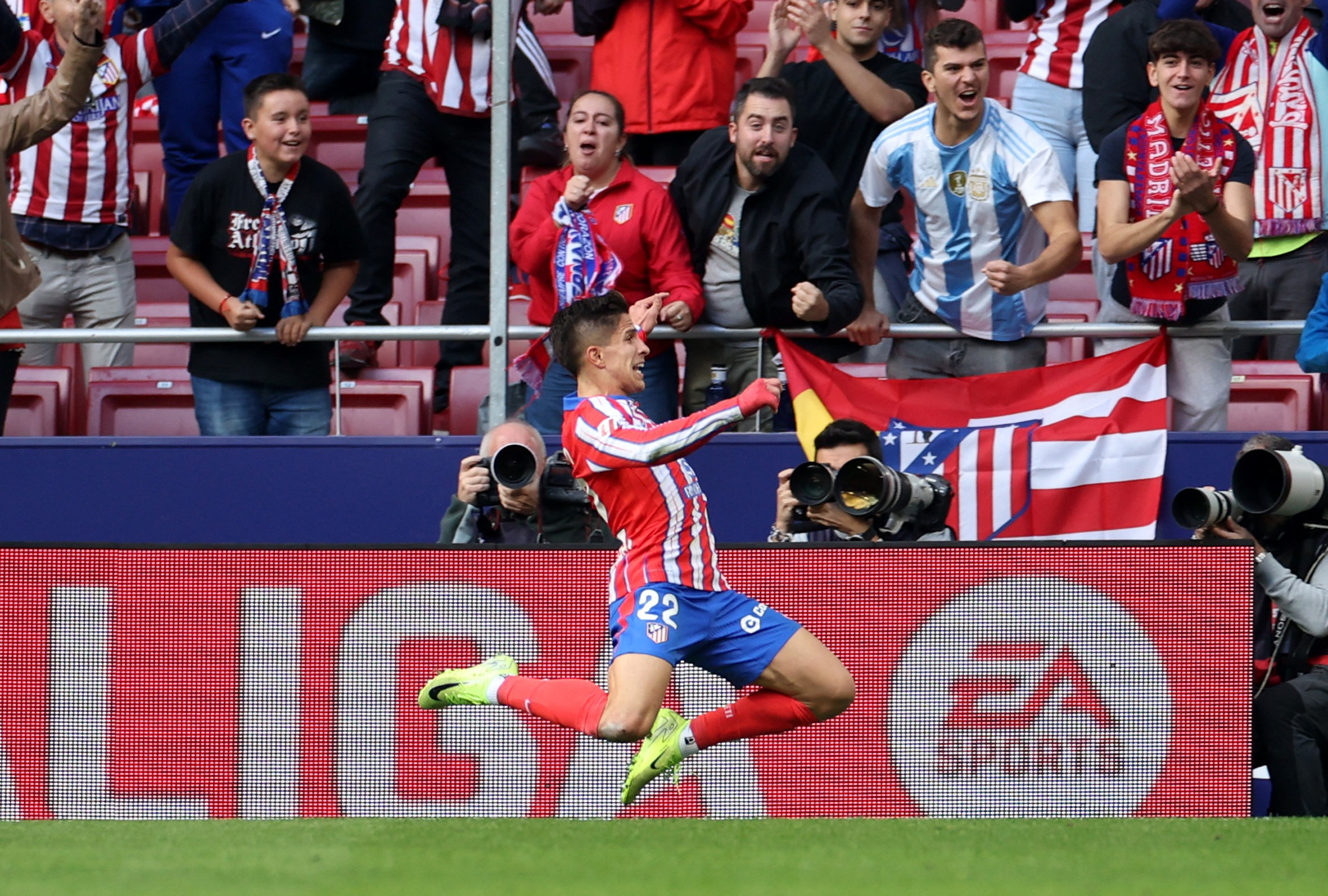 Soccer Football - LaLiga - Atletico Madrid v Las Palmas - Riyadh Air Metropolitano, Madrid, Spain - November 3, 2024 Atletico Madrid's Giuliano Simeone celebrates scoring their first goal REUTERS