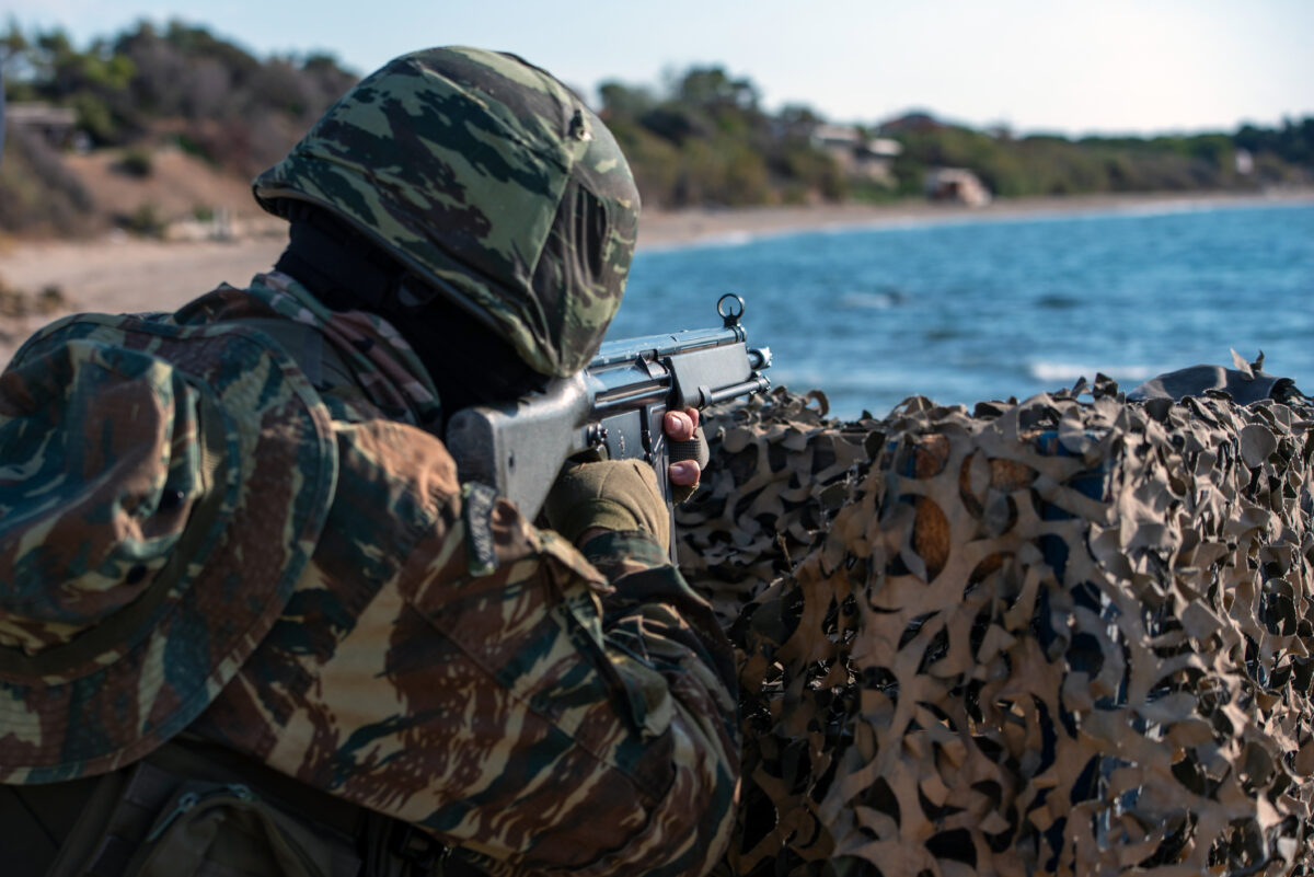 Εθνοφυλακή: Αναθεωρήθηκε ο Στρατιωτικός Κανονισμός – Πλέον μπορούν να υπηρετούν γυναίκες επί εθελοντικής βάσης