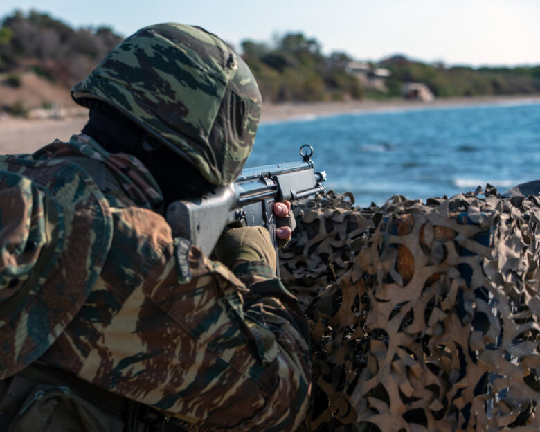 Εθνοφυλακή: Αναθεωρήθηκε ο Στρατιωτικός Κανονισμός – Πλέον μπορούν να υπηρετούν γυναίκες επί εθελοντικής βάσης