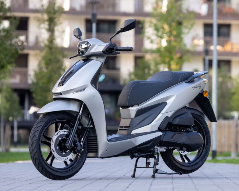 UM: Έφτασε το νέο high wheel scooter Wynwood 125