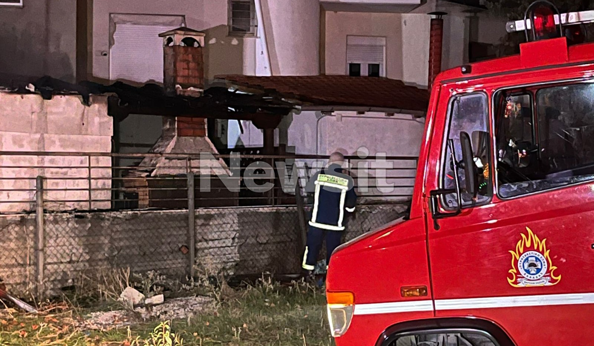 Φωτιά στη Θεσσαλονίκη: Στις φλόγες τυλίχθηκε διαμέρισμα – Διασώθηκε με ασφάλεια μία οικογένεια