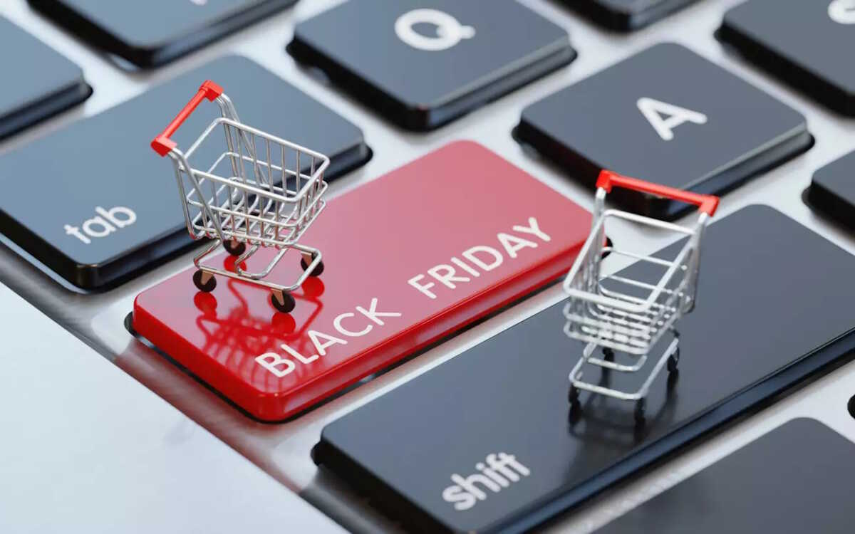 Skroutz Black Friday 2024: Στα ίδια επίπεδα με πέρυσι ο όγκος των παραγγελιών