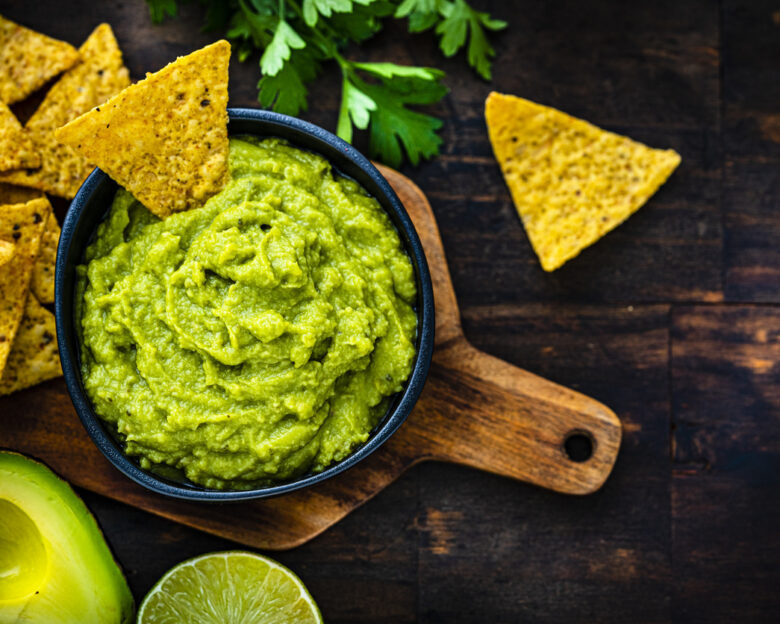 Το καλύτερο και πιο εύκολο guacamole: Το αγαπημένο ορεκτικό της παρέας