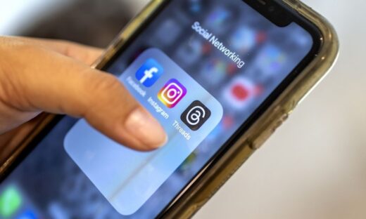 «Έπεσε» Facebook, Instagram και WhatsApp: Προβλήματα στις εφαρμογές της Meta