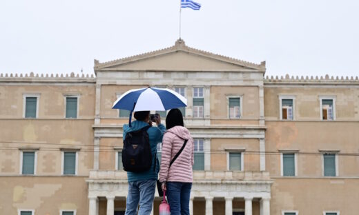 Καιρός: Ραγδαία επιδείνωση από το απόγευμα με βροχές, καταιγίδες και ισχυρούς ανέμους – Έκτακτο δελτίο από την ΕΜΥ