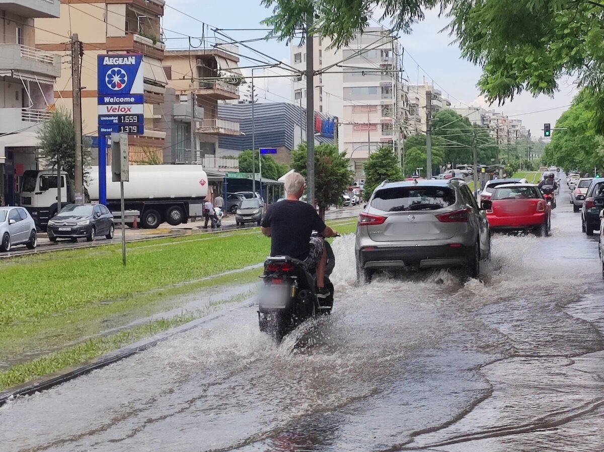 Καιρός: Νέες βροχές και καταιγίδες από το απόγευμα της Κυριακής