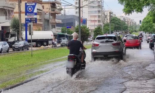 Καιρός: Νέες βροχές και καταιγίδες από το απόγευμα της Κυριακής