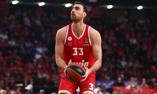 Ο Νίκολα Μιλουτίνοφ αναδείχθηκε MVP της 9ης αγωνιστικής της Greek Basketball League