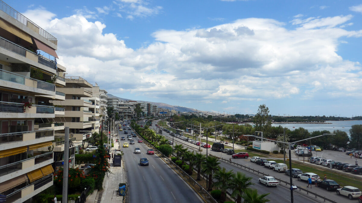 Ακίνητα: Πώς διαμορφώνονται οι νέες αντικειμενικές αξίες σε Ελληνικό και Άγιο Κοσμά – Τι ορίζει η τροποποιητική απόφαση