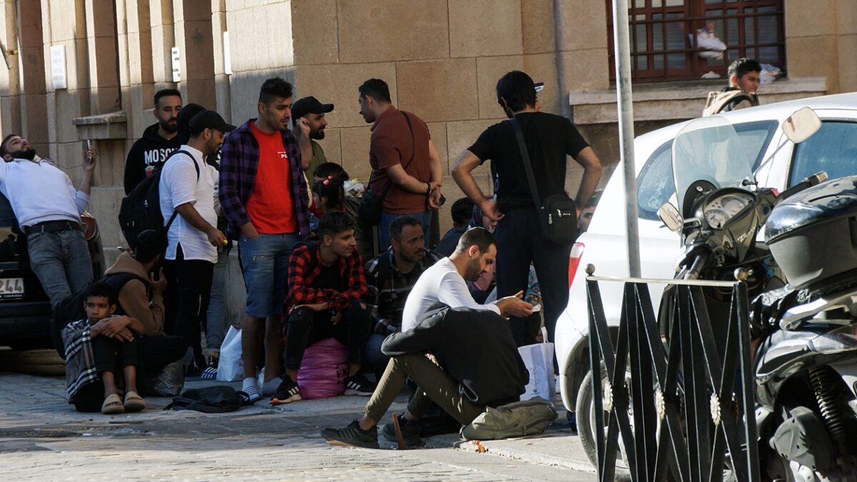 Η Ελλάδα παγώνει τα αιτήματα ασύλου από Σύρους